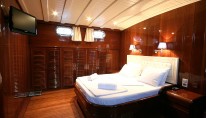 Yacht Princess Karia IV -  Forward Master Cabin